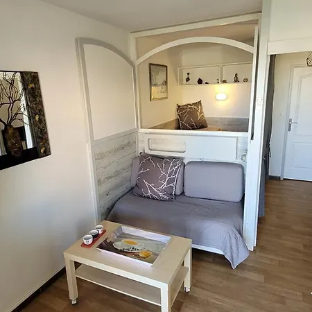Apartment Studio Port D' Vue Mer Et Sur Les Iles D'or Hyères